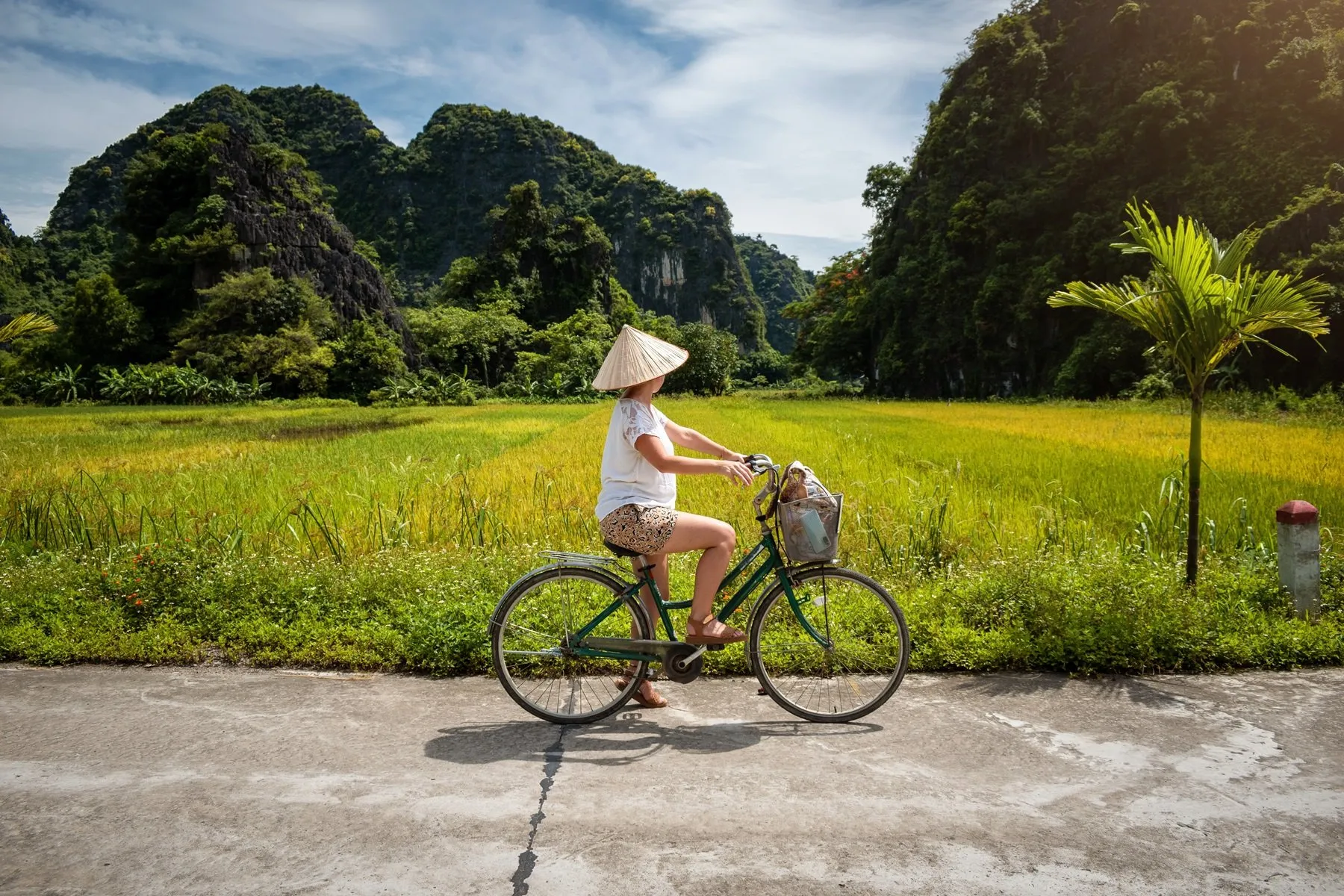Hanoi Biking To Siem Reap Tour 13 Days